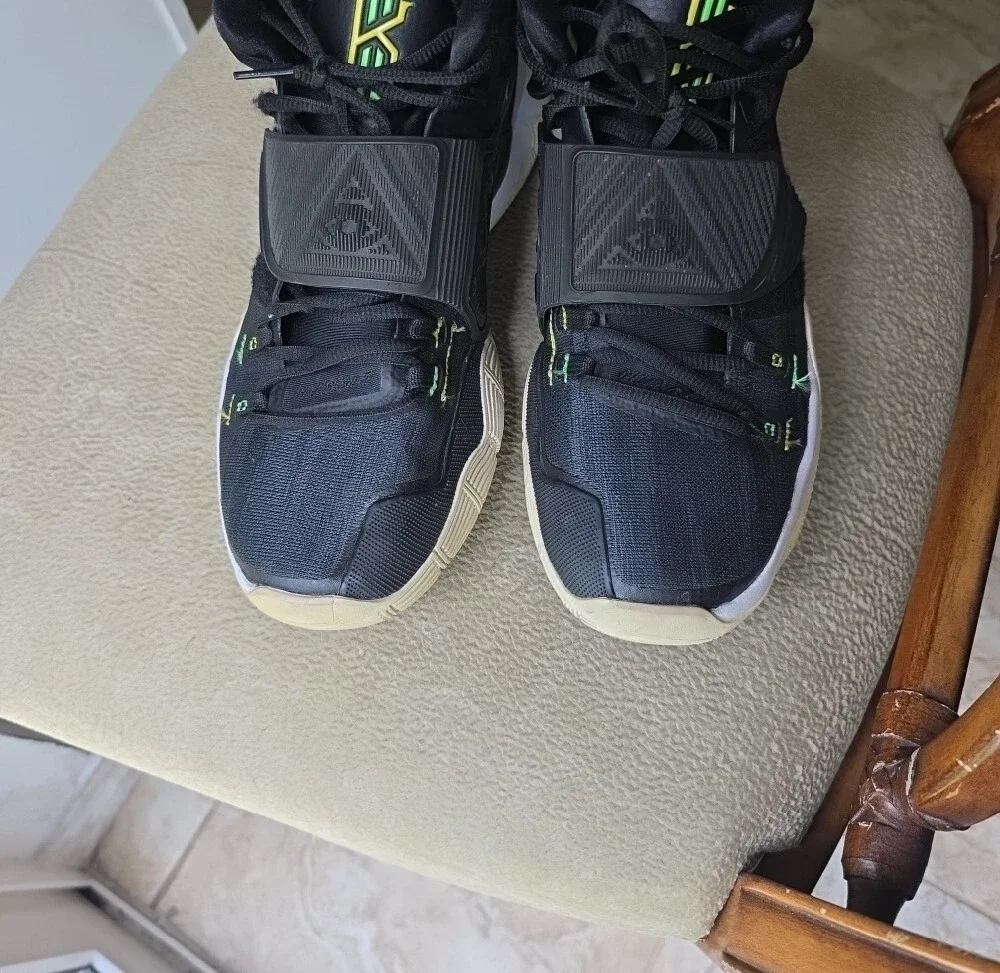 Nike Black and Neon Green Kyrie Youth Basketball Shoes Item#1074